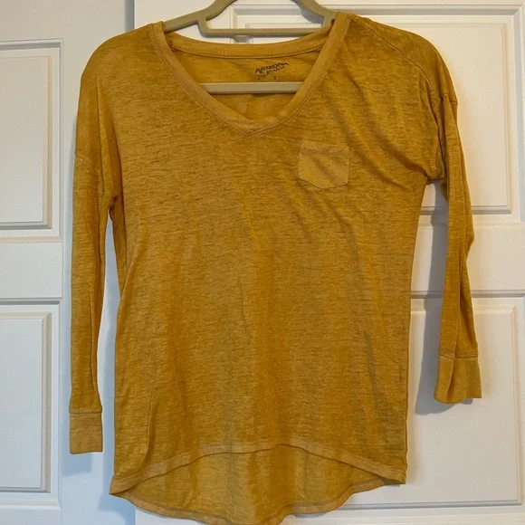 Top - Picture 1 of 1